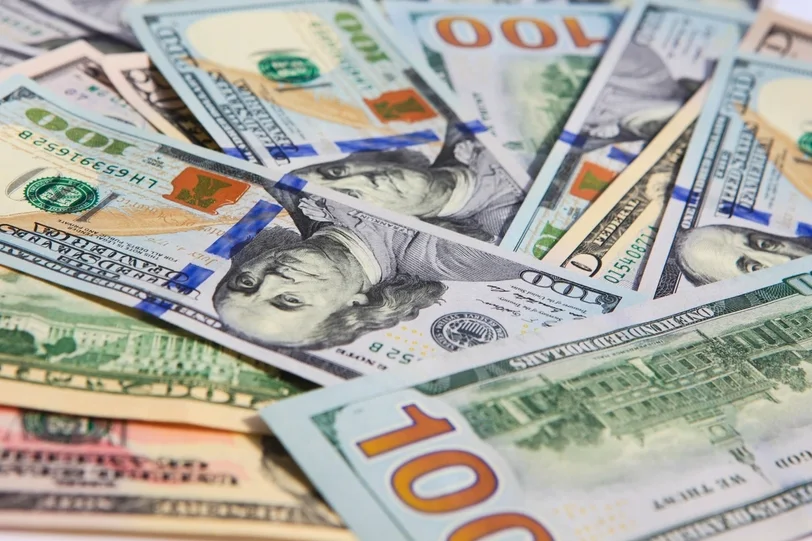 US 100 dollar notes for foreign currency exchange in Pune